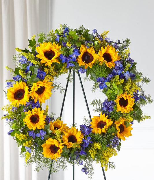 Bright Rays Wreath — florist